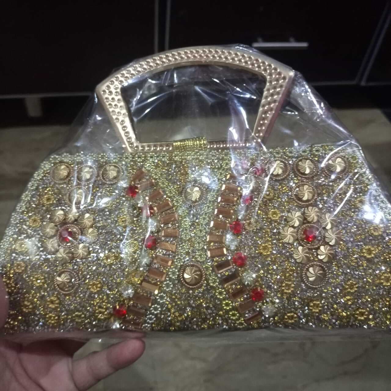 Fancy Elegant Design Bridal And Party Hand Made Crystal Beads Clutches For Women