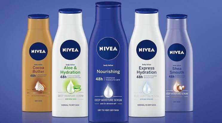 Nivea Nourishing Body Lotion, With Natural Almond Oil & Vitamin E, - 250ml - 1 piece