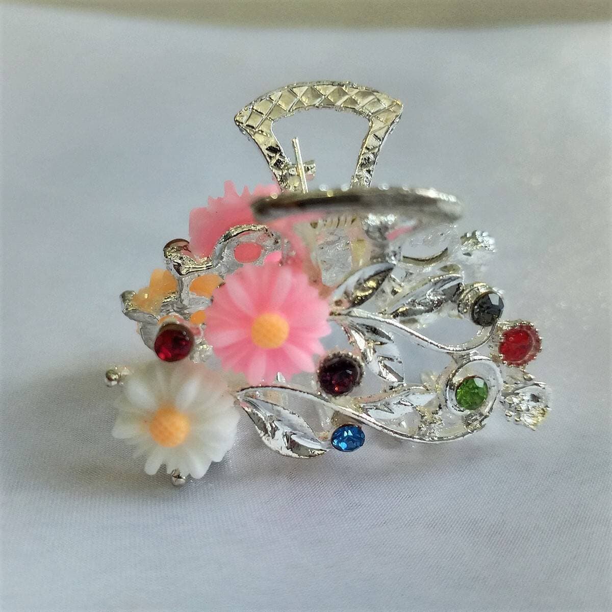 Elegant Mini Flower Metal Hair Claw Clip For Girls, Women Fashion Hair Accessories