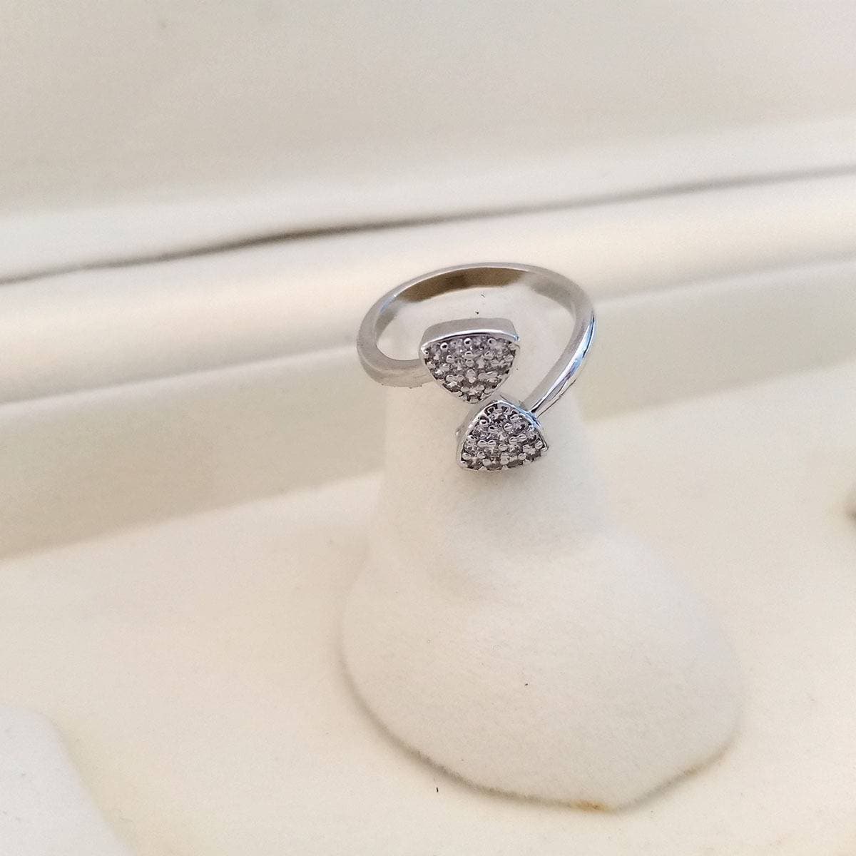 Stylish Heart Shape Sterling Silver Ring For Girls Women