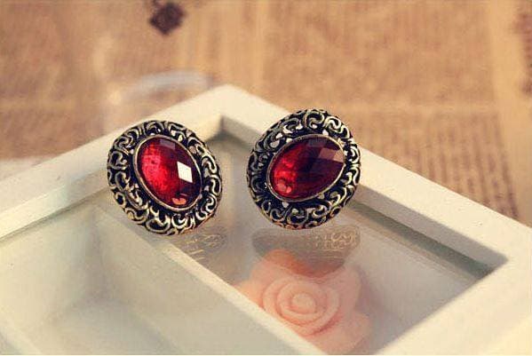 Oval Craved Pattern Earrings