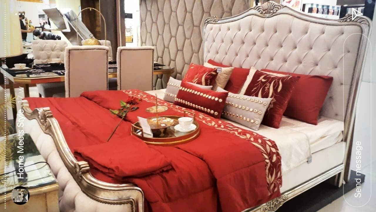 Red Bed Spread