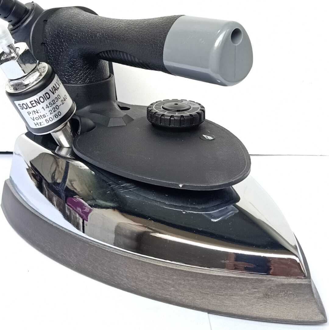 Sewoong Orchid Commercial Steam Iron With Water Bottle - Silver Star