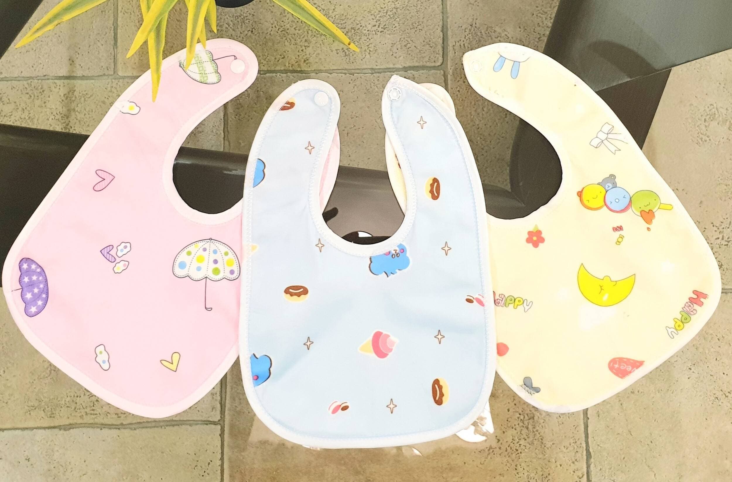 Pack Of 3 Premium Baby Bibs/Apron/Napkins For Toddlers & New Born Babies For Boy & Girl
