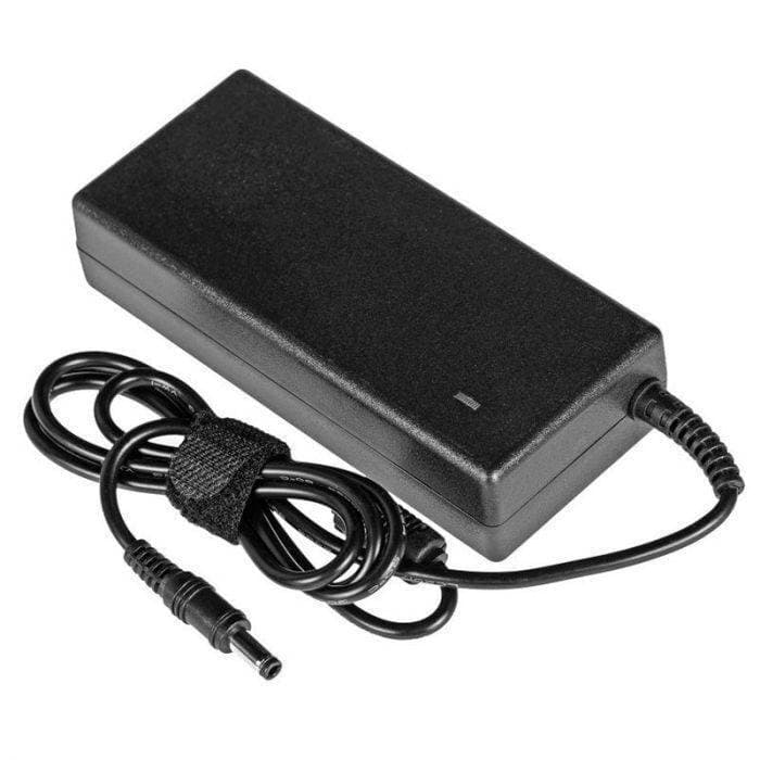 Fujitsu Laptop Charger 19V - 2.5Mm