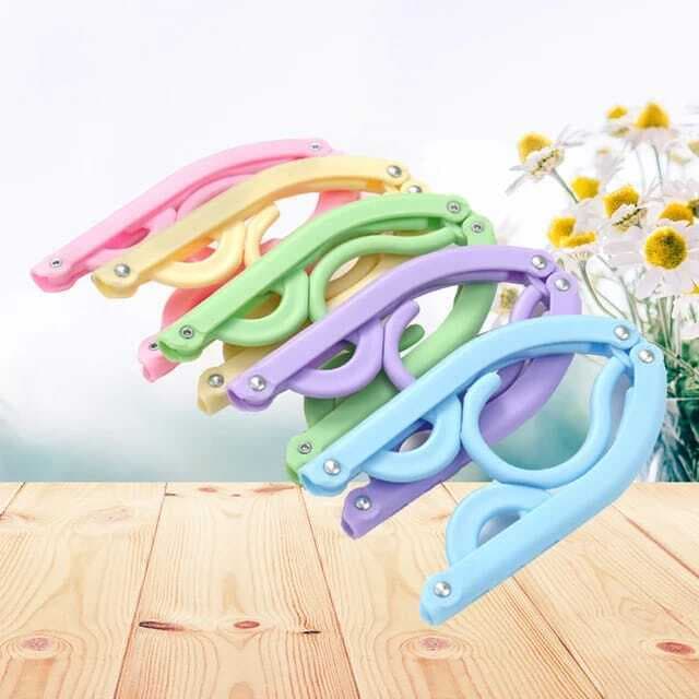 Magic Creative Portable Folding Clothes Hanger Candy Color Anti Skid Universal Multifunctional