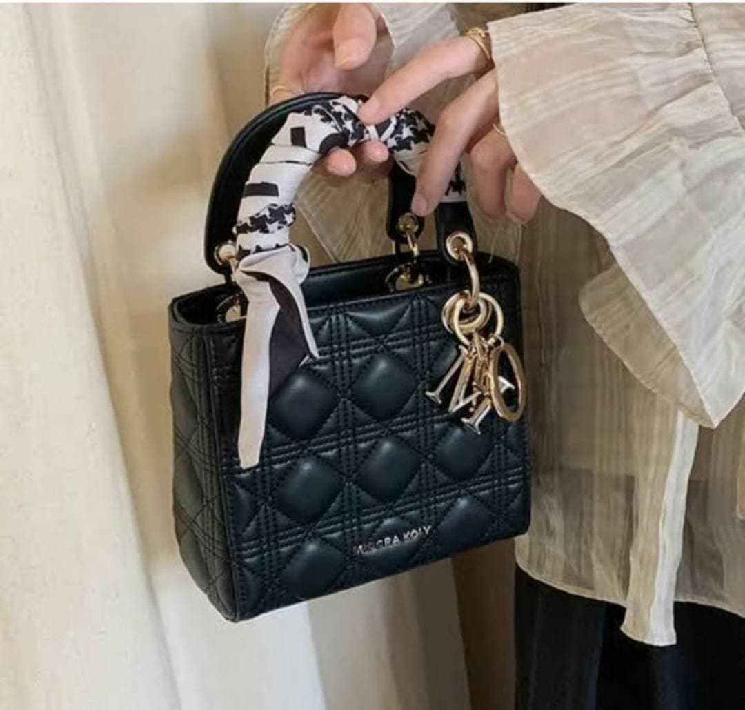 Dior Medium Size hand bag For ladies - Black