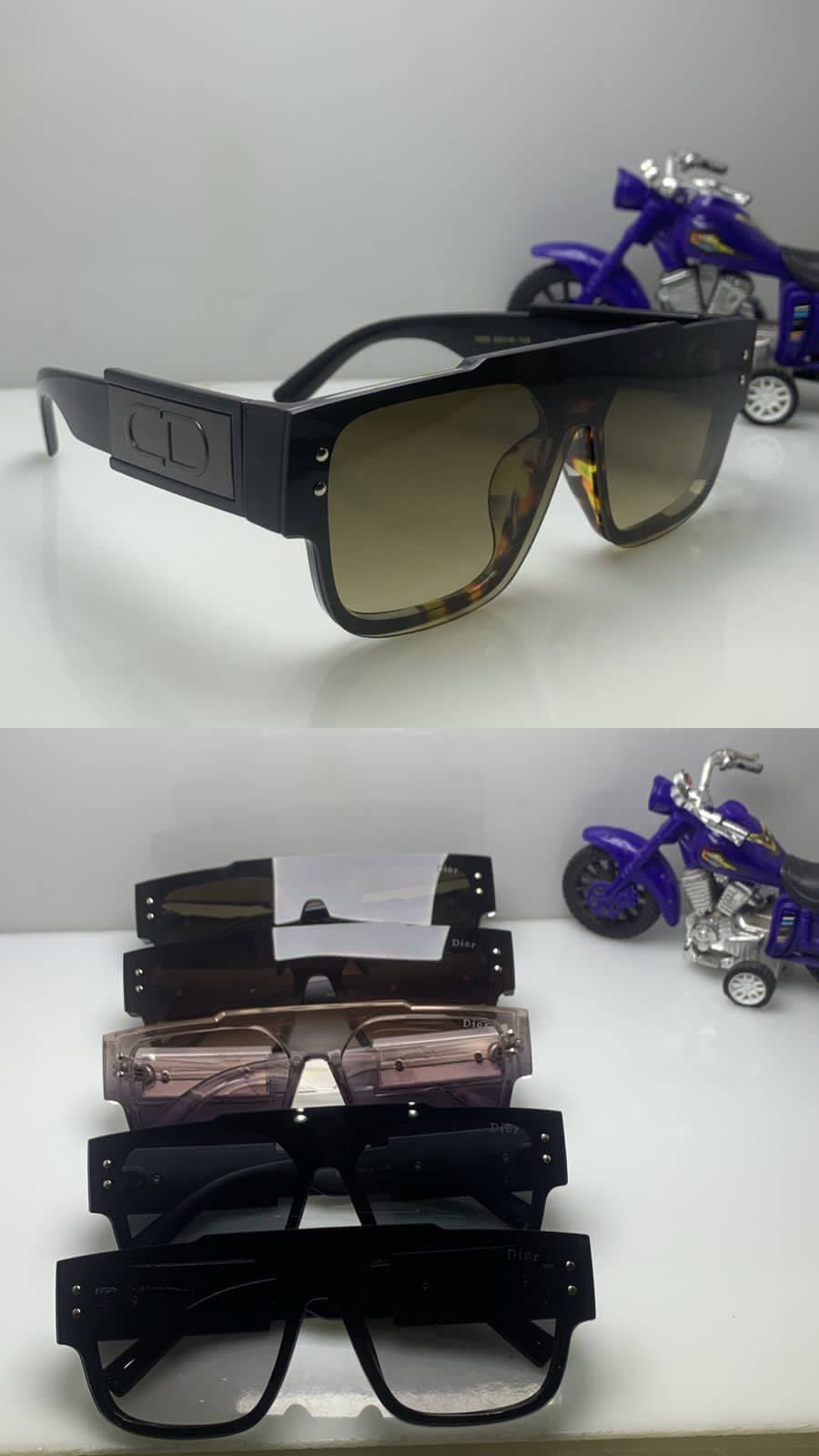 Neutral Dior Tag SU Square Frame Sunglasses for Men