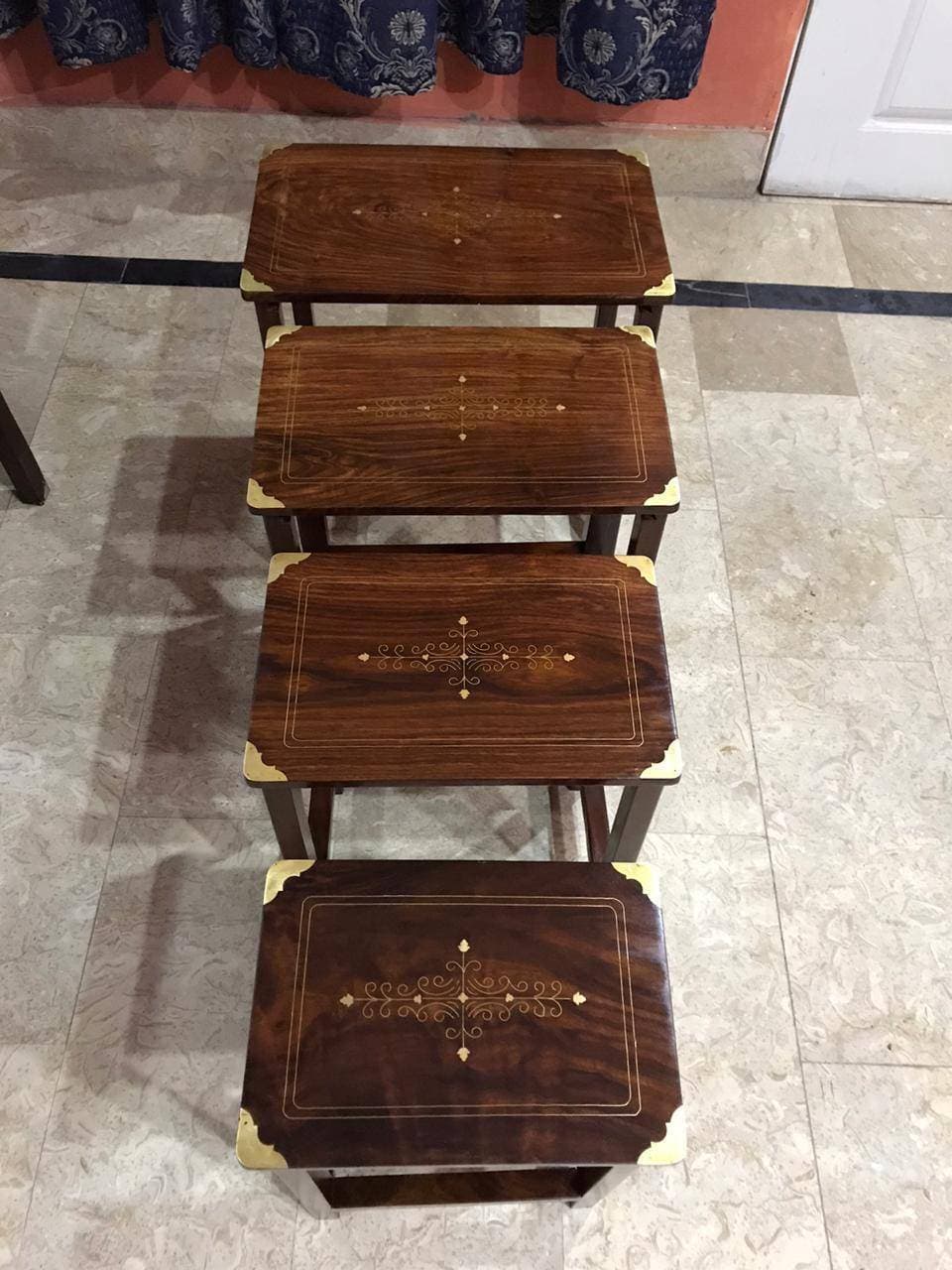 Nesting Table set of 4