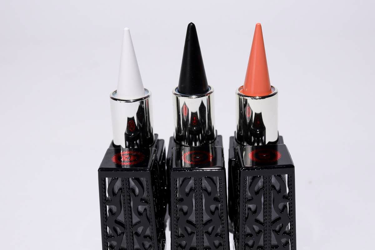 Emelie Professional Kajal - Matte Finish - High Pigmented Colors -Water Proof - Long Lasting - Easy Glide - Flawless Clean Lines - Ultra Smooth - Long Wearing - Smudge Proof - Paraben Free - 3 Colors of White, Black, & Nude