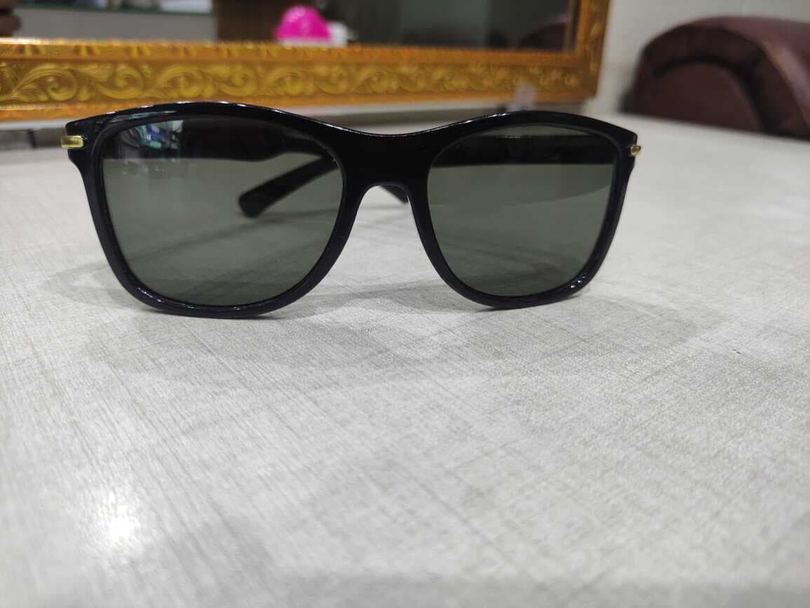 Black Color Plastic Frame Sunglasses for Men