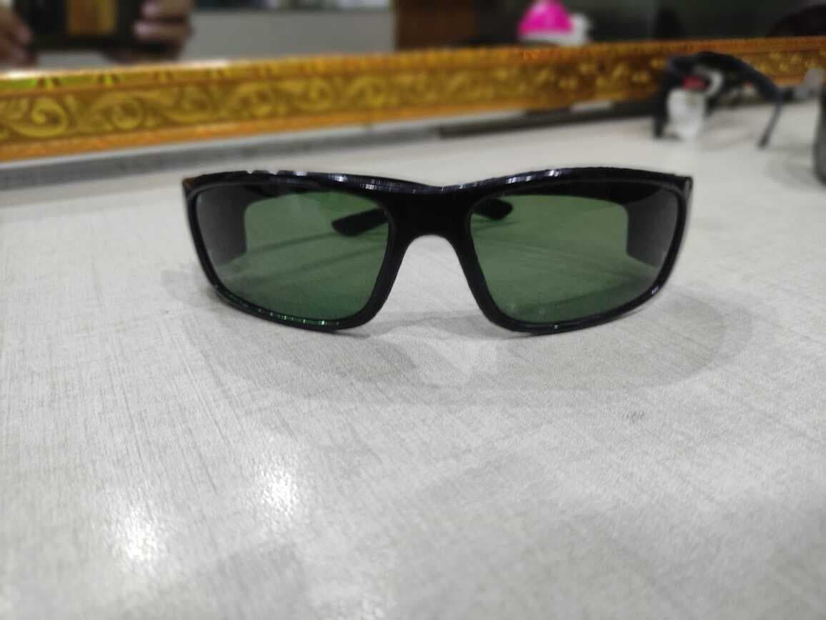 Plastic Black Frame Sunglasses for Men