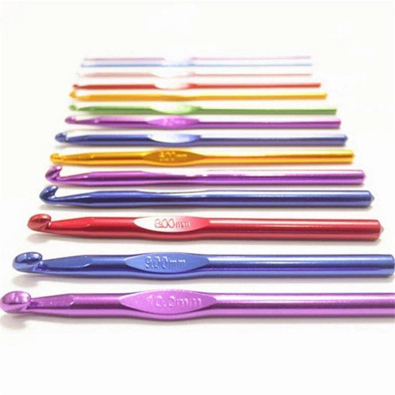 12Pcs New Metal Handle Crochet Hook Knitting Needles Set Aluminum Bamboo