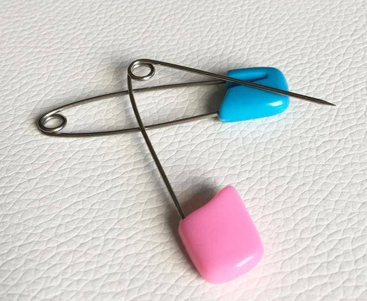 Safety Pins With Lock (16 Piece)