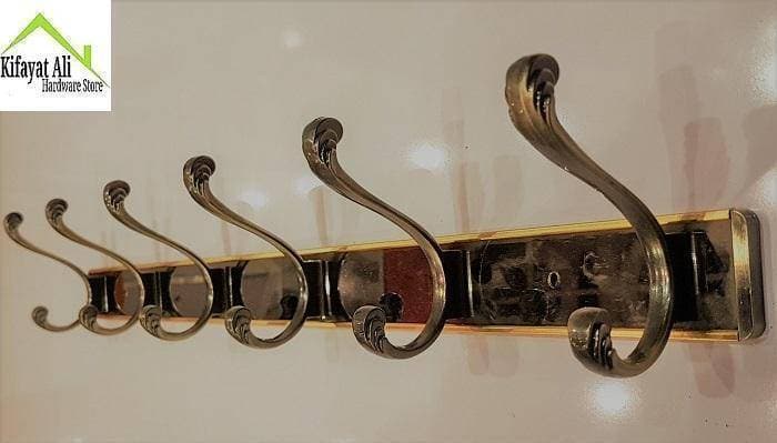 Six pins cloth hanger wall mounted in Aluminium