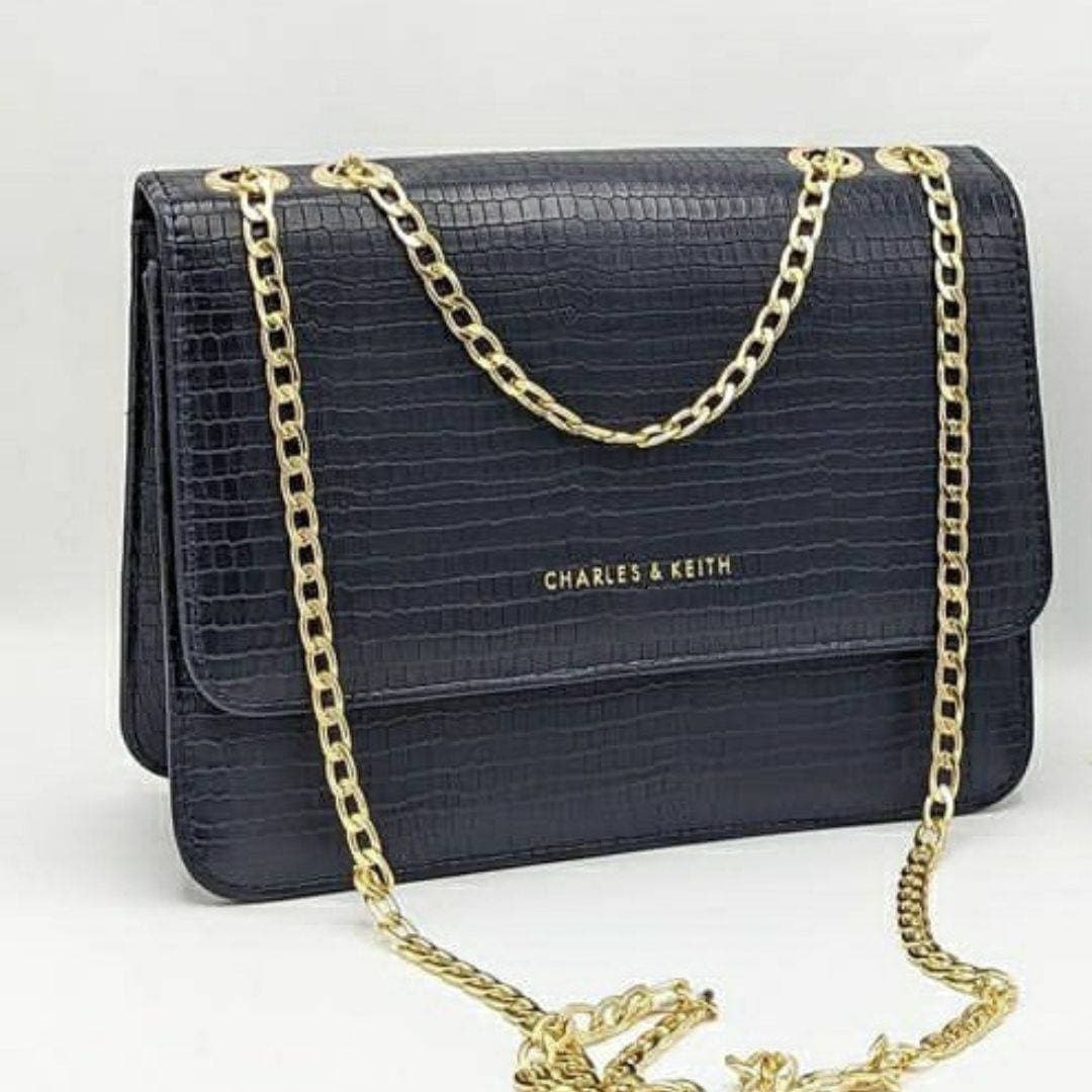 Crocodile Chain Cross Body Bag Color - Black