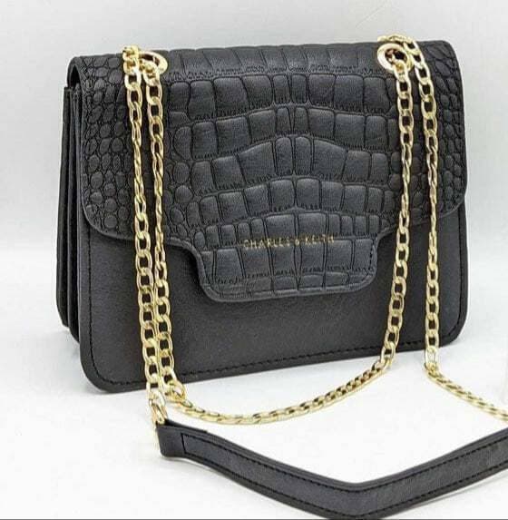 Crocodile Chain With Strap Cross Body Bag Color - Black