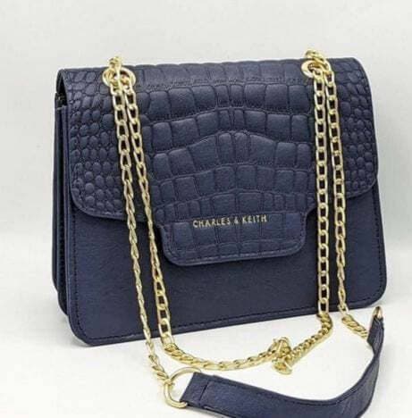 Crocodile Chain With Strap Cross Body Bag Color - Blue