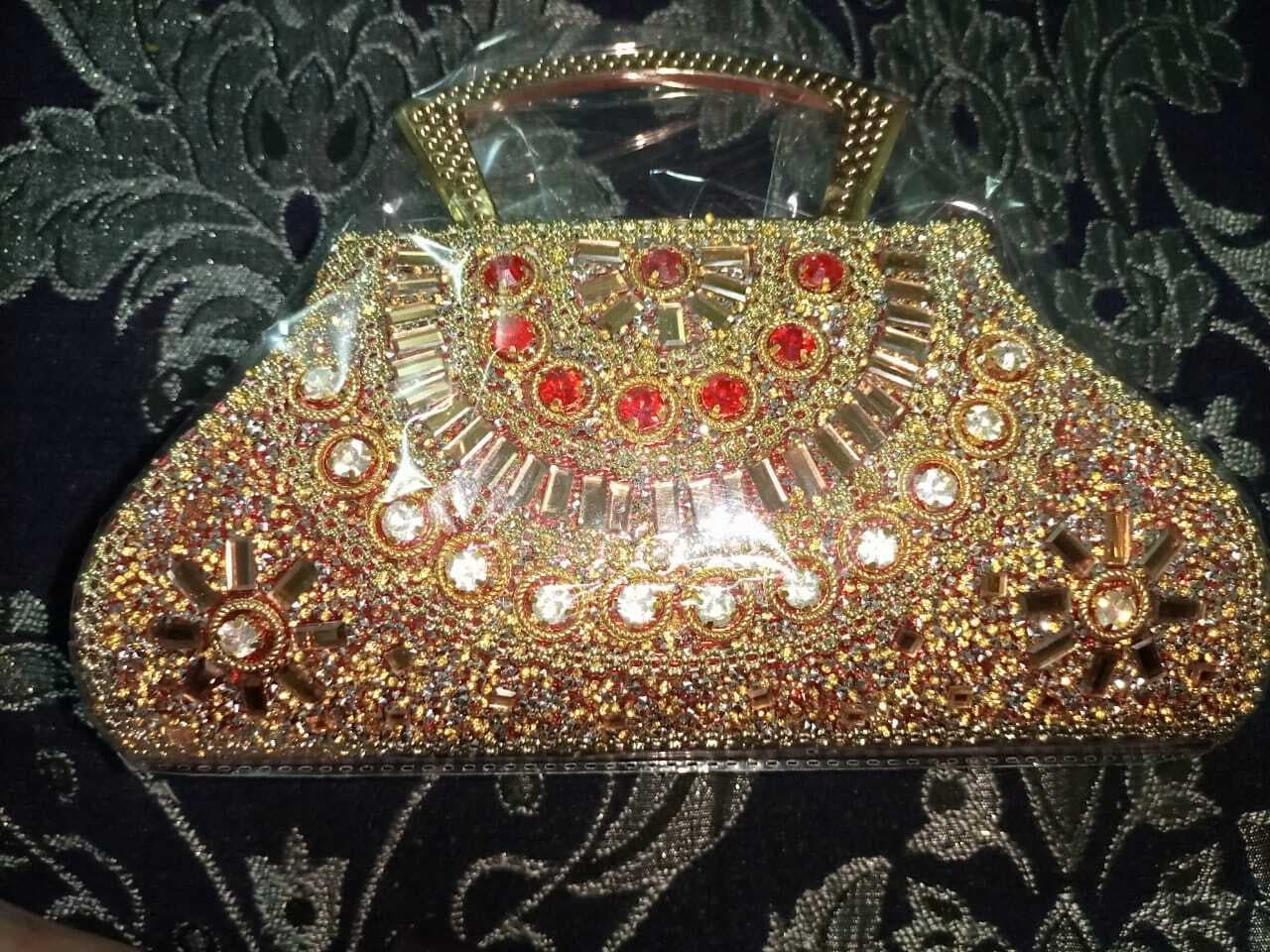 Fancy Elegant Design Bridal And Party Hand Made Clutches For Ladies In Red