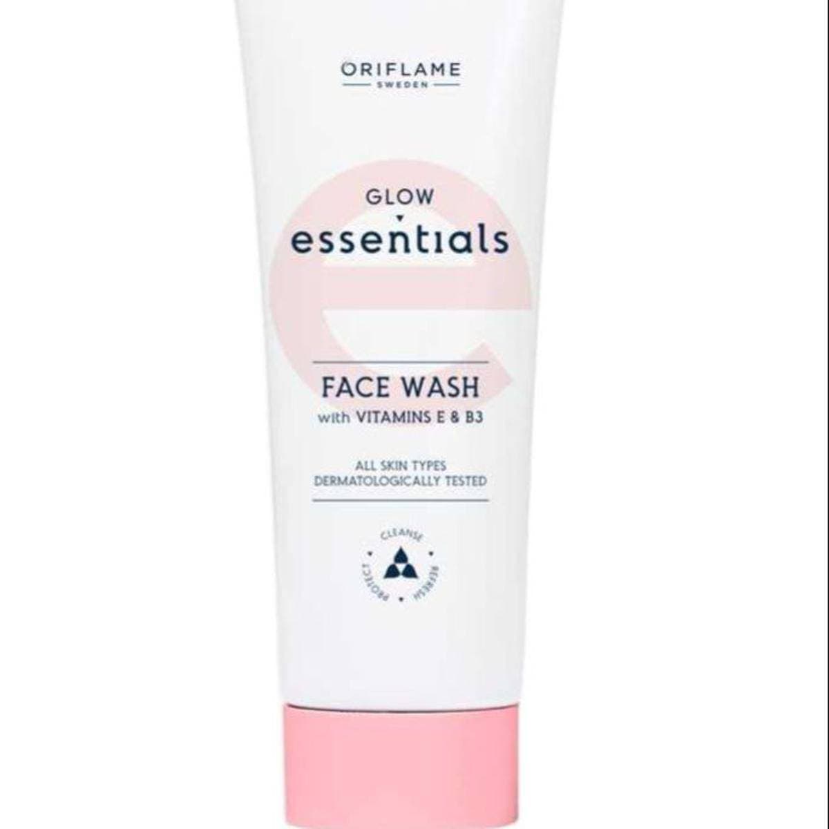 Oriflame Essentials Glow Face Wash