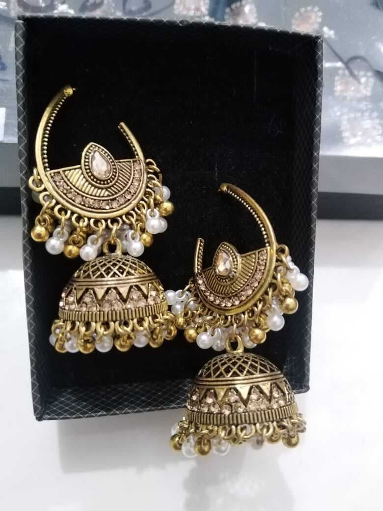 Antique Golden Kundan Jhumka With Pearls For Women - 1 Pair
