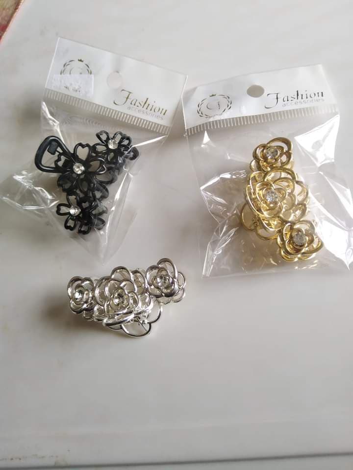 Antique Stylish Metal Hair Catcher For Women - 1 Piece
