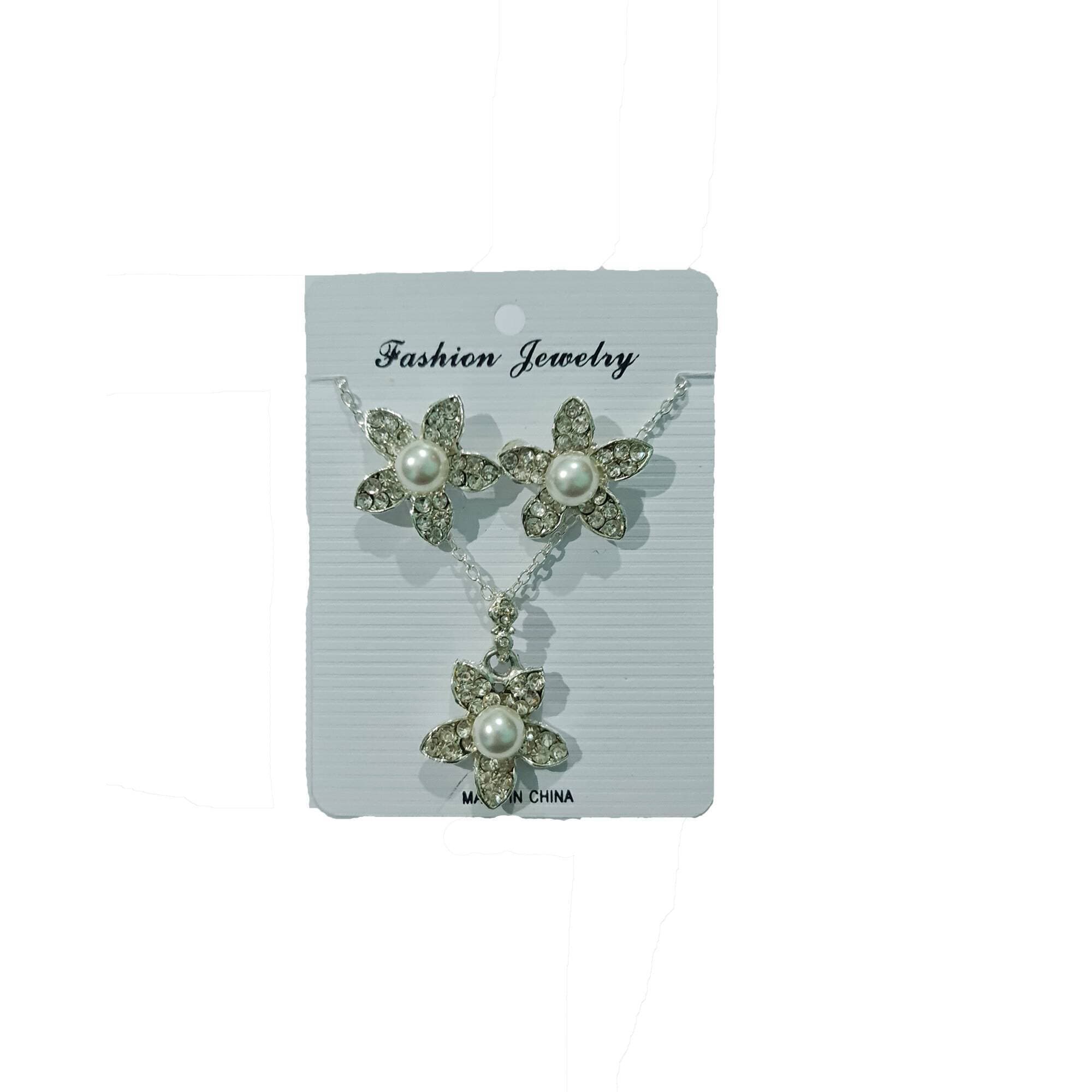 Fashion Jewelry Chain & Locket Necklace For Girls 1 Set