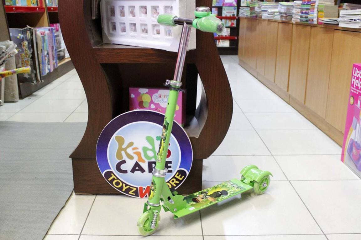 Ben 10 Scooty Adjustable 3 Wheel (Kc5370)