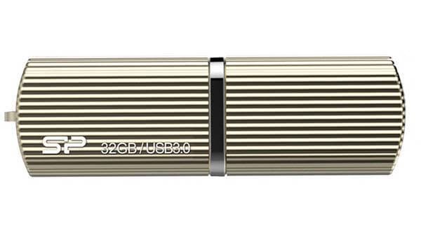 SP 32GB USB 3.0 Flash Drive - FM50