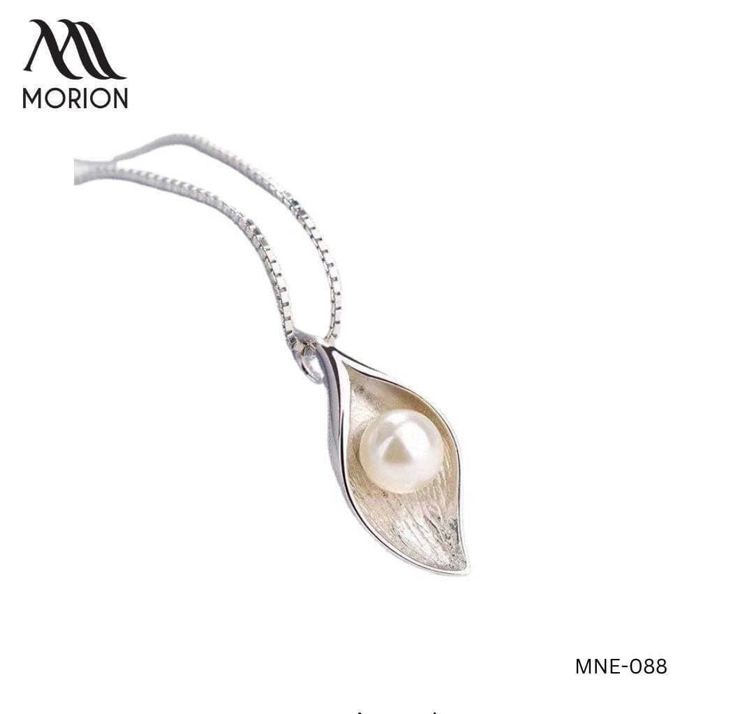 Shell Freshwater Pearl Pendant Necklace For Women MNE-088